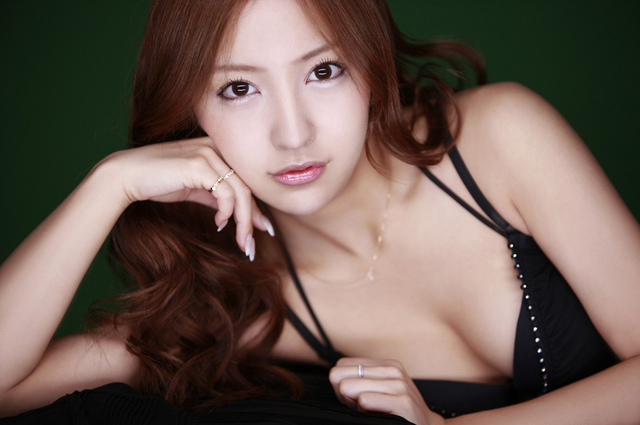 File:AKB48 Itano Tomomi 板野友美 Wallpaper 2.png