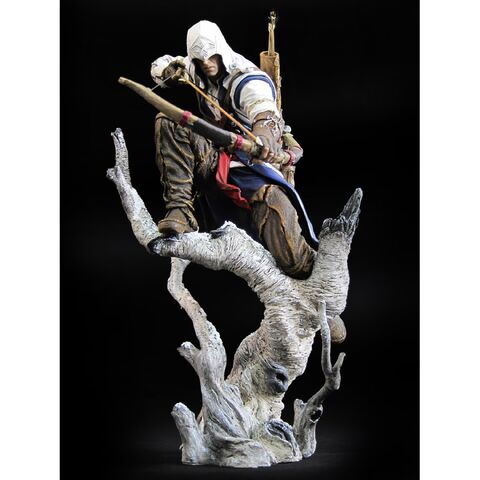 File:AC3 Connor The Hunter (Figurine).jpg