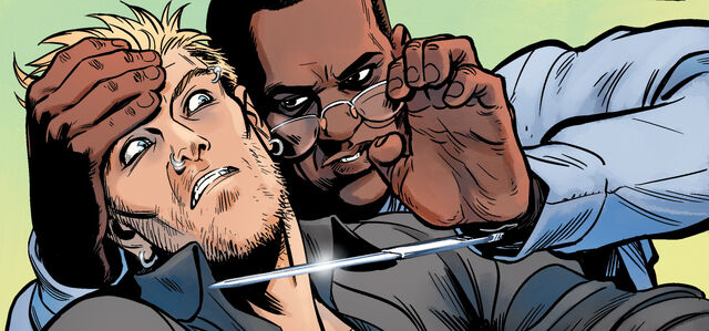 File:ACTF-Bellamy Hidden Blade.jpg