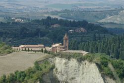 Monteolivetomaggiore02
