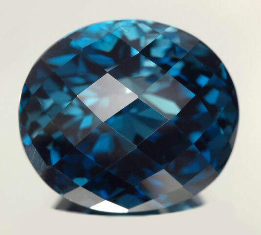 Archivo:Topacio azul.jpg