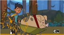 TDPI Dave spinge la cariola sporca.png