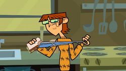TDI Harold mutande nel sandwich.png