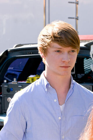 Archivo:Calum Worthy (7).jpg