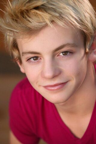 File:Ross-lynch (1).jpg