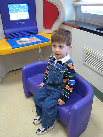 File:Autismtherapy.jpg