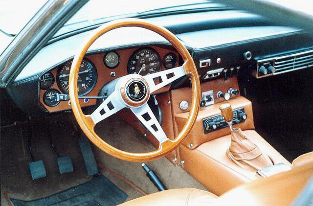 File:Islero 1968 interior.jpg