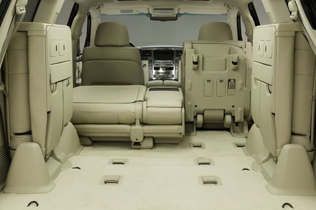 File:26-2008-lexus-lx-570.jpg
