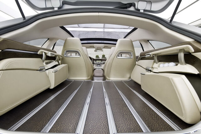 File:Mercedes-Benz-CLS-Shooting-Break-12.jpg