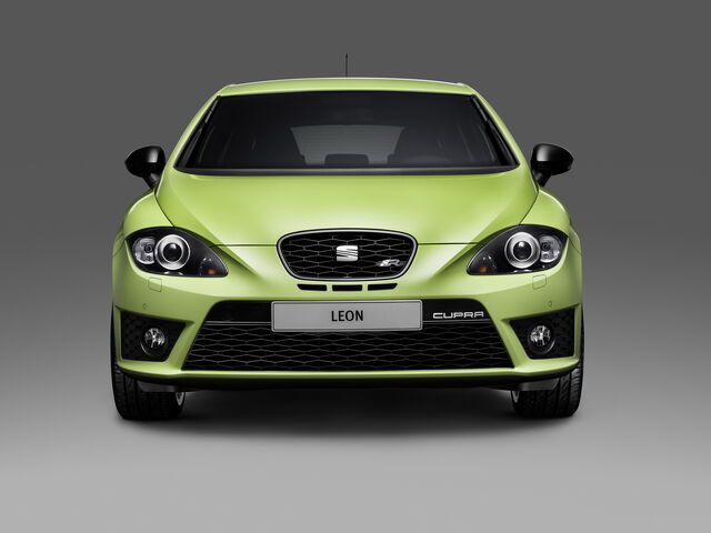 File:2010-SEAT-Leon-Cupra-R-3.jpg