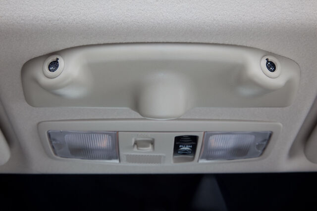File:2010-Mitsubishi-Outlander-GT-21.jpg