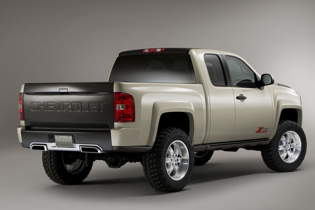 File:02-silverado-zr2.jpg