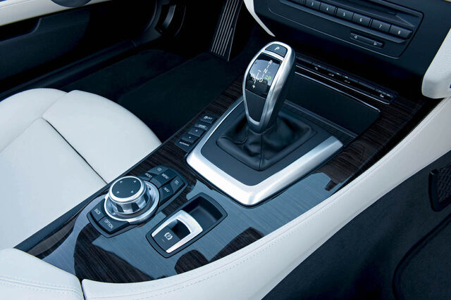 File:2010 z4 hi 03.jpg