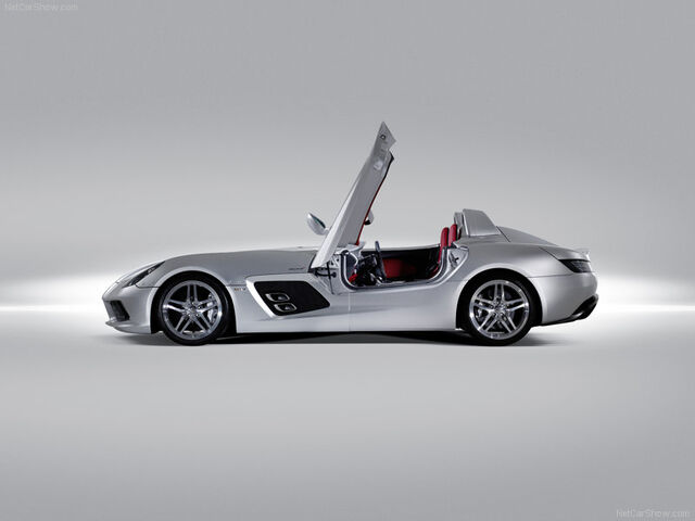 File:Mercedes-Benz-SLR Stirling Moss-2009-800-10.jpg