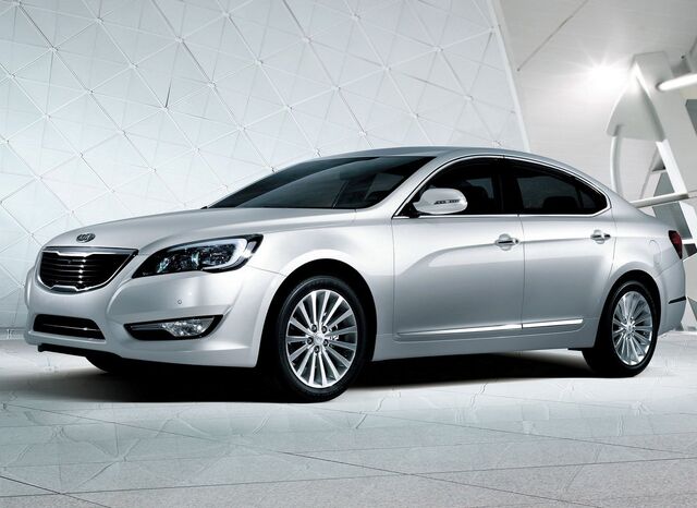 File:2011-Kia-Cadenza-1.jpg