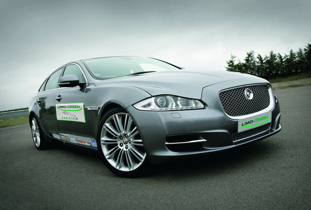 File:Jaguar-XJ-Limo-Green-1.jpg