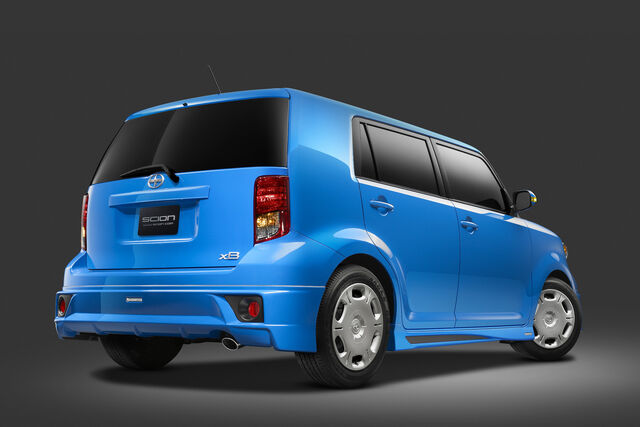 File:Scion-xB-RS-2.jpg