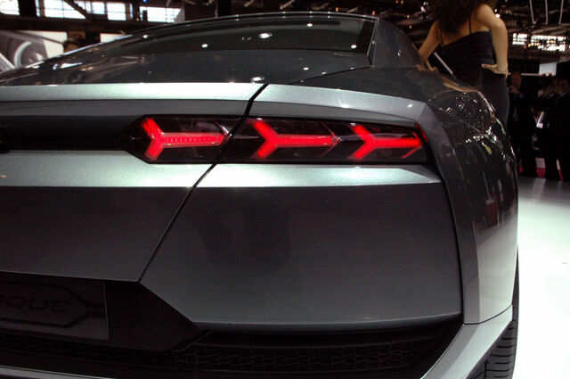 File:Lamborghini estoque 5.jpg