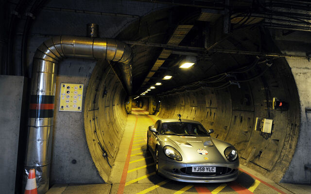 File:02-surtees-chunnel.jpg