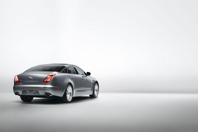 File:2010jaguarxj abh003.jpg
