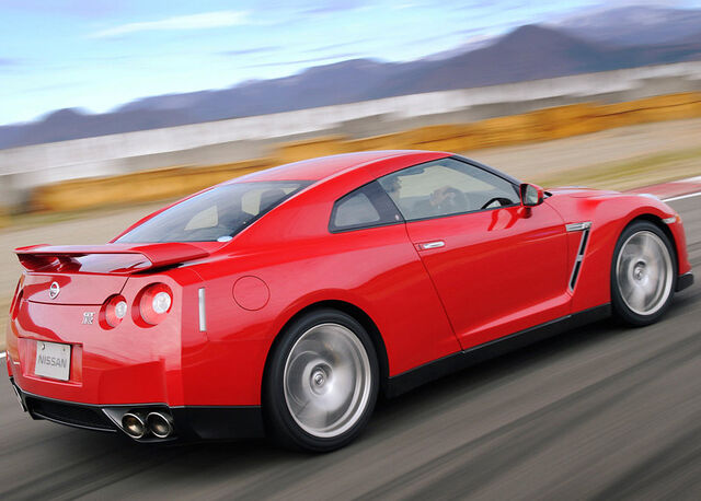 File:Nissan-GT-R 2008 13.jpg