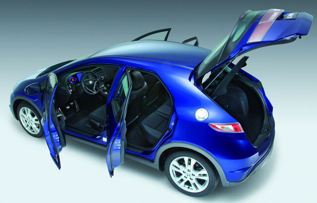 File:Honda-Civic-Facelift-16.jpg