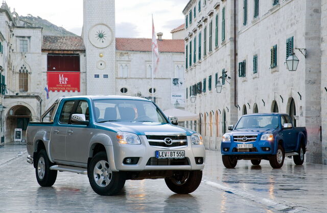 File:Mazda-BT-50-Facelift-304.jpg