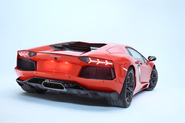 File:Lamborghini-aventador-lp700-4---08.jpg