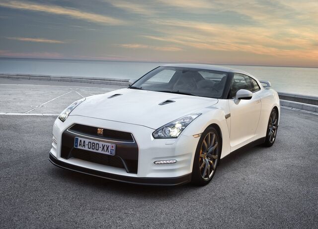 File:Nissan-gt-r 2011 1.jpg