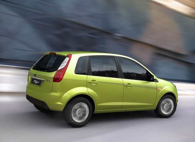 File:Ford-figo---1.05-black-building-squeeze.jpg