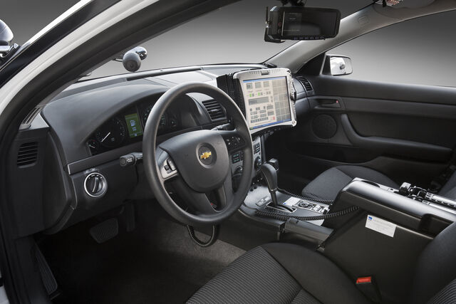 File:06-caprice-police-press.jpg