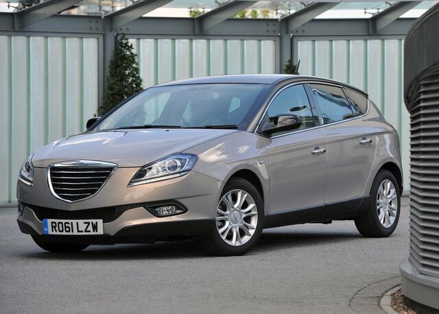 File:Chrysler-delta 2012 2.jpg