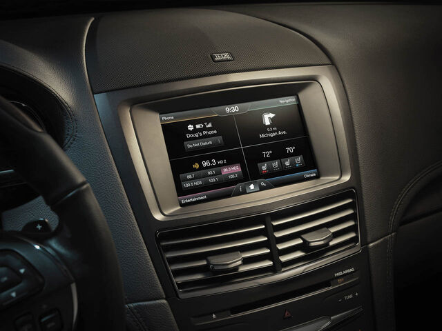 File:2013-lincoln-mkt14.jpg