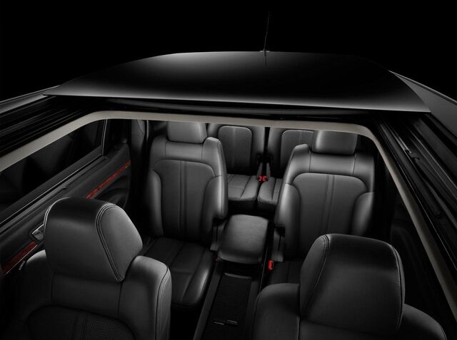 File:2010-lincoln-mkt0431280.jpg