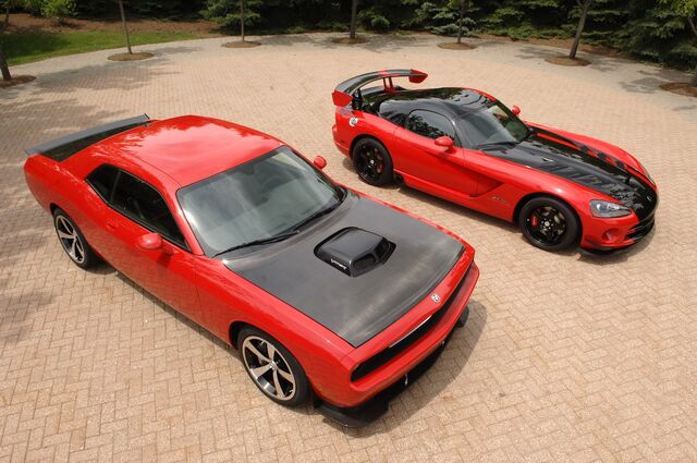 File:Dodge-Challenger-SRT10-4.jpg