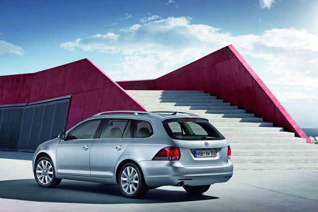 File:VW-Golf--Estate-1.jpg