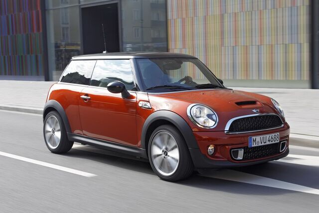 File:2011-MINI-104.jpg