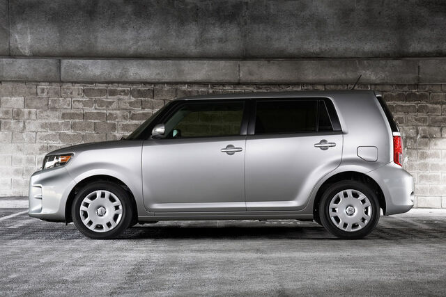 File:2011scionxb003.jpg