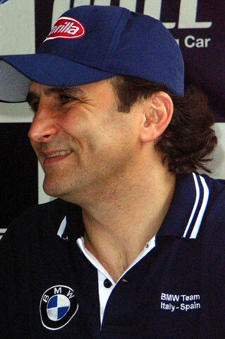 File:Alessandro Zanardi 2007 Curitiba.jpg