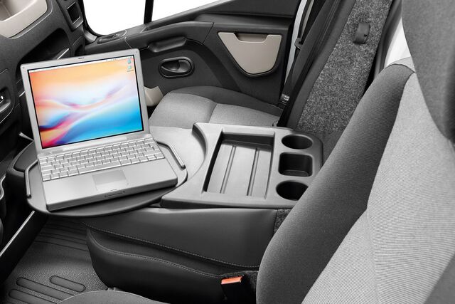File:2011-Renault-Master-23.jpg