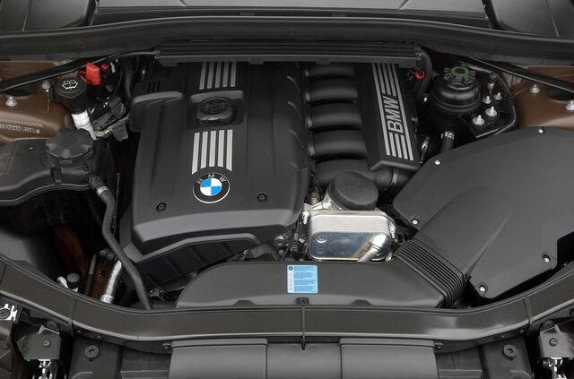 File:BMW-X1-32.jpg