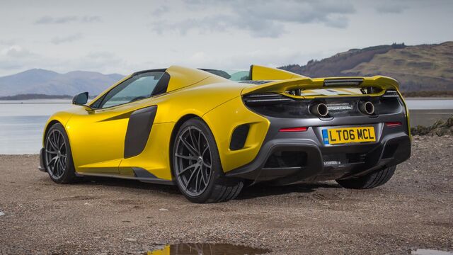 File:2016-mclaren-675lt-spider-media-launch-325.jpg