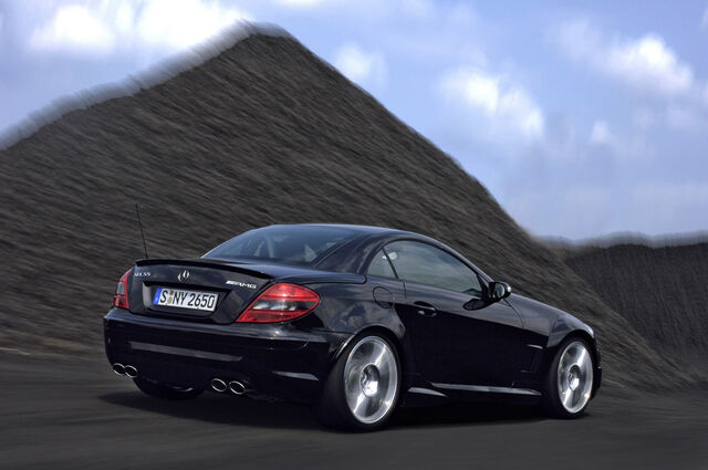 File:Merc amg slk black07.jpg