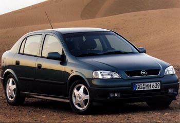 Holden Astra 1998 350x240