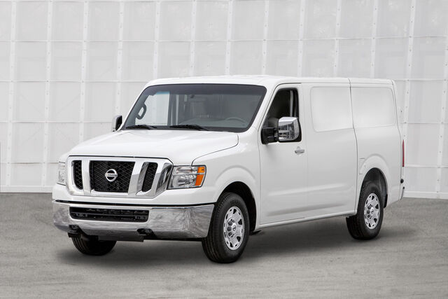 File:05-nissan-nv-press.jpg