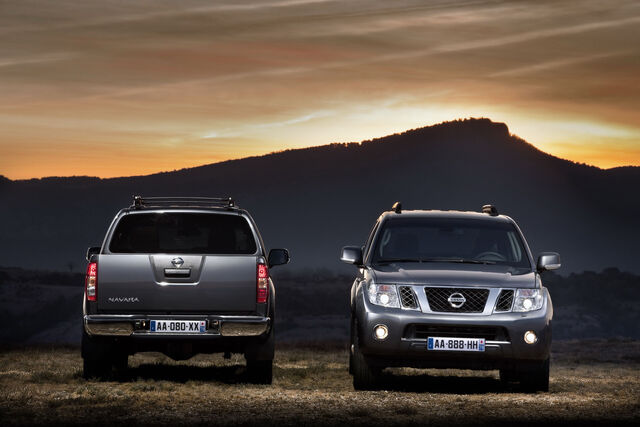 File:2011-Nissan-Pathfinder-Navara-13.jpg