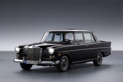 Mercedesbenz2bw1102bseryq5small