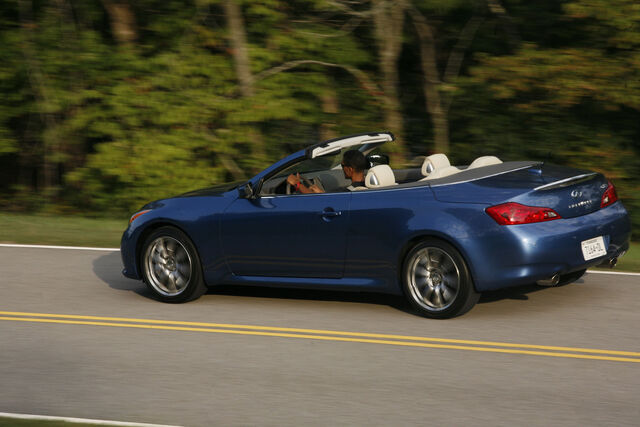 File:2011-Infiniti-G37-Coupe-Convertible-8.jpg