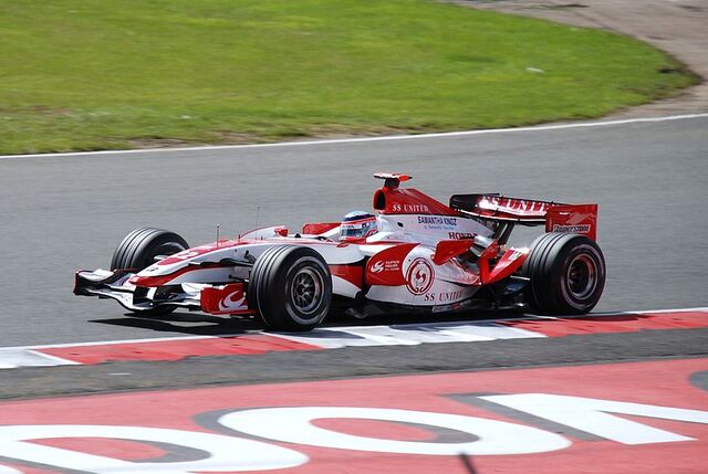 File:Takuma Sato 2007 Britain 2.jpg