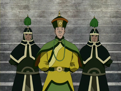 Kuei and guards.png